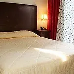 安吉利卡别墅酒店公寓 4*